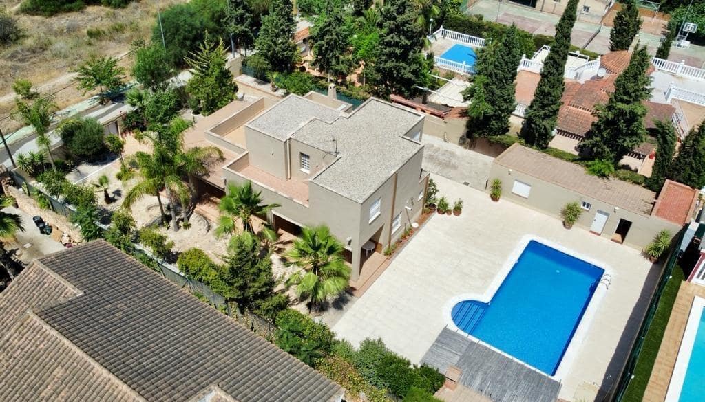 5 soveværelse Villa til salg i Molina de Segura med garage - € 420.000 (Ref: 9200599)