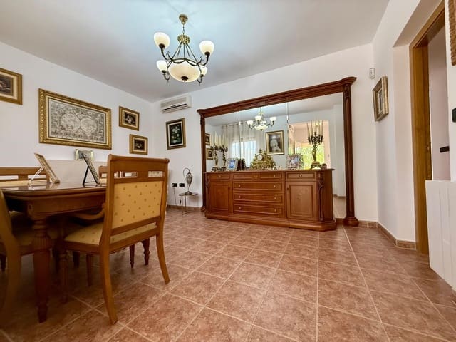 5 soveværelse Villa til salg i Molina de Segura med garage - € 420.000 (Ref: 9200599)