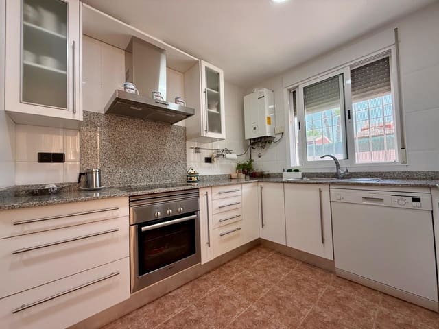 5 soveværelse Villa til salg i Molina de Segura med garage - € 420.000 (Ref: 9200599)