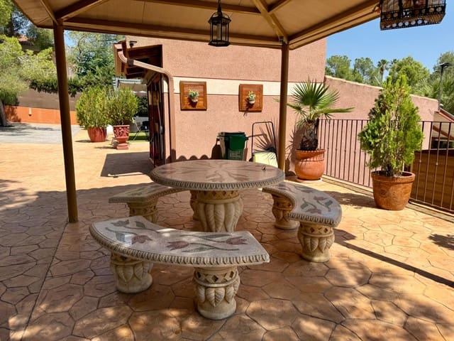 5 sypialnia Willa na sprzedaż w Molina de Segura z basenem garażem - 380 000 € (Ref: 9262716)