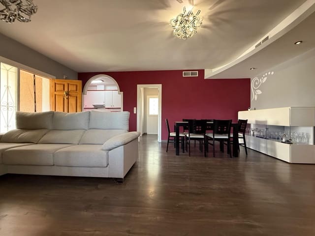 5 soverom Villa til salgs i Molina de Segura med svømmebasseng garasje - € 380 000 (Ref: 9262716)