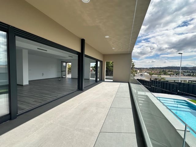 Chalet de 4 habitaciones en Molina de Segura en venta con piscina - 740.000 € (Ref: 9317935)