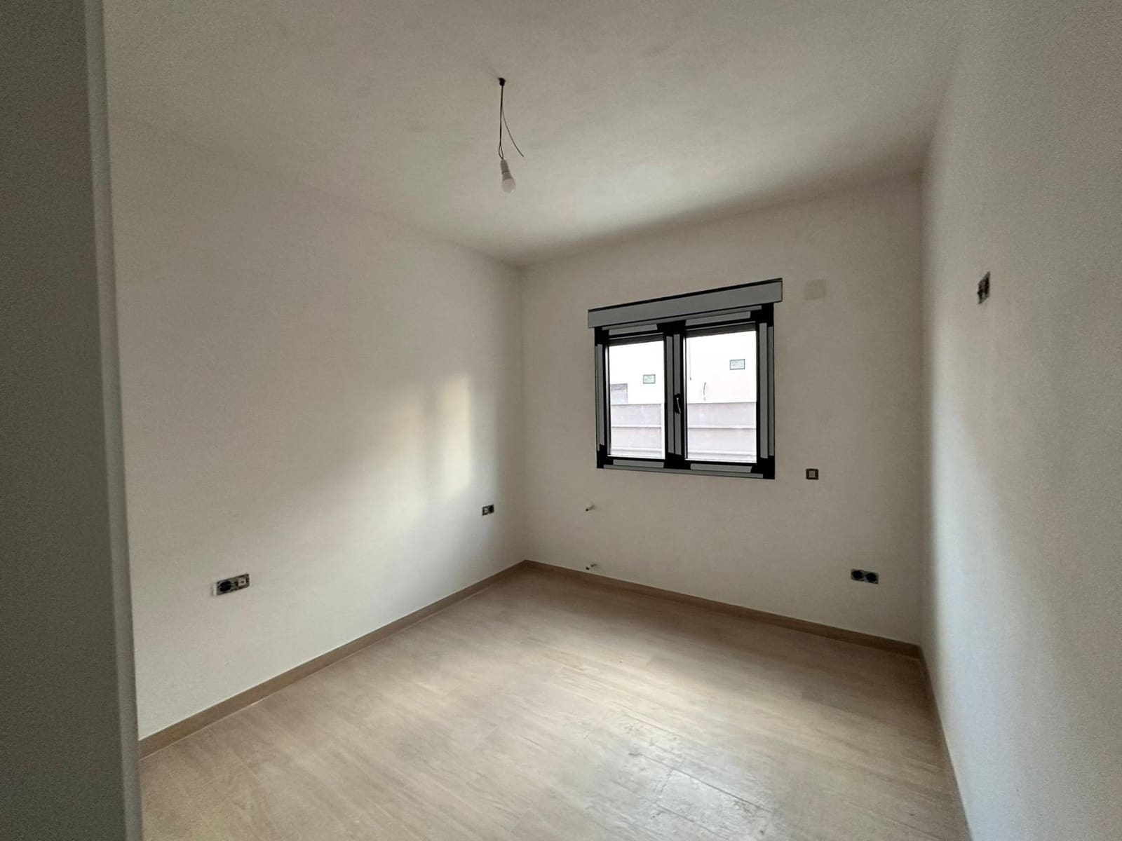 3 makuuhuone Huvila myytävänä paikassa La Alcayna mukana uima-altaan 
autotalli - 450 000 € (Ref: 9359693)