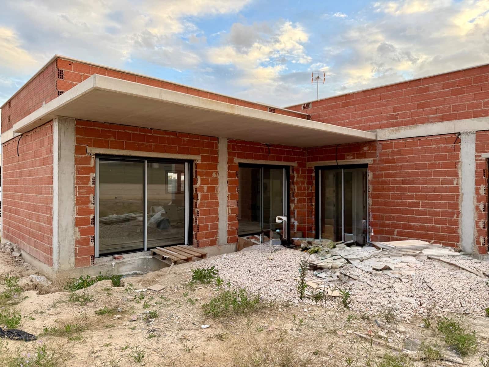 3 makuuhuone Huvila myytävänä paikassa La Alcayna mukana uima-altaan 
autotalli - 450 000 € (Ref: 9359693)