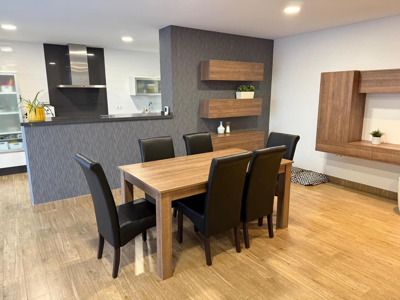 4 slaapkamer Villa te koop in Caudete met zwembad garage - € 395.000 (Ref: 9423913)