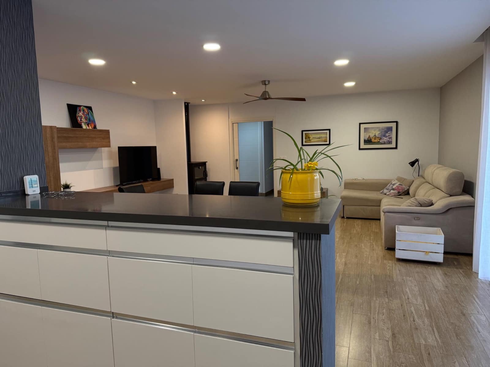 4 slaapkamer Villa te koop in Caudete met zwembad garage - € 395.000 (Ref: 9423913)