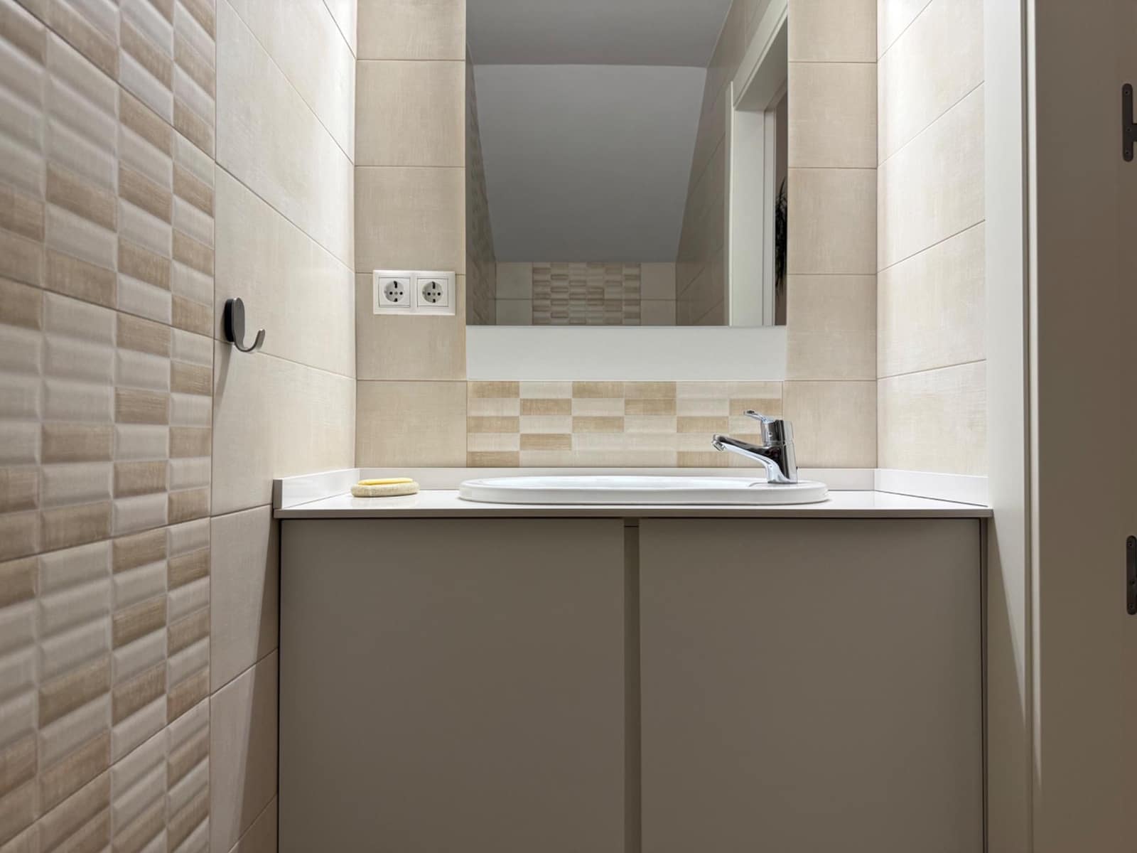 4 slaapkamer Villa te koop in Caudete met zwembad garage - € 395.000 (Ref: 9423913)