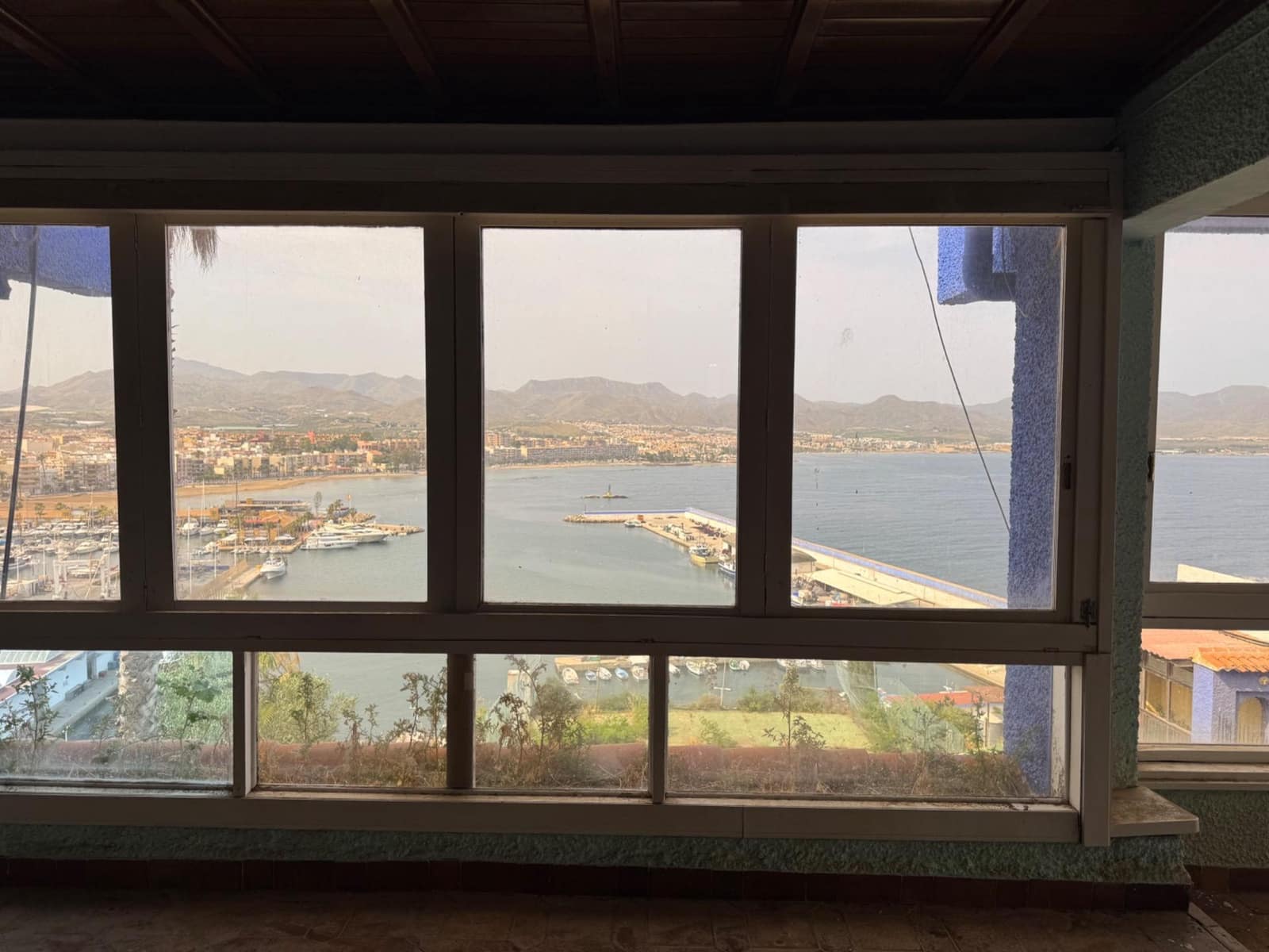 4 makuuhuone Huvila myytävänä paikassa Puerto de Mazarron mukana uima-altaan 
autotalli - 590 000 € (Ref: 9431586)