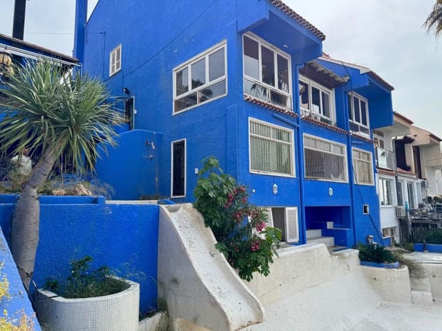 4 makuuhuone Huvila myytävänä paikassa Puerto de Mazarron, Mazarrón mukana uima-altaan 
autotalli - 590 000 € (Ref: 9431586)