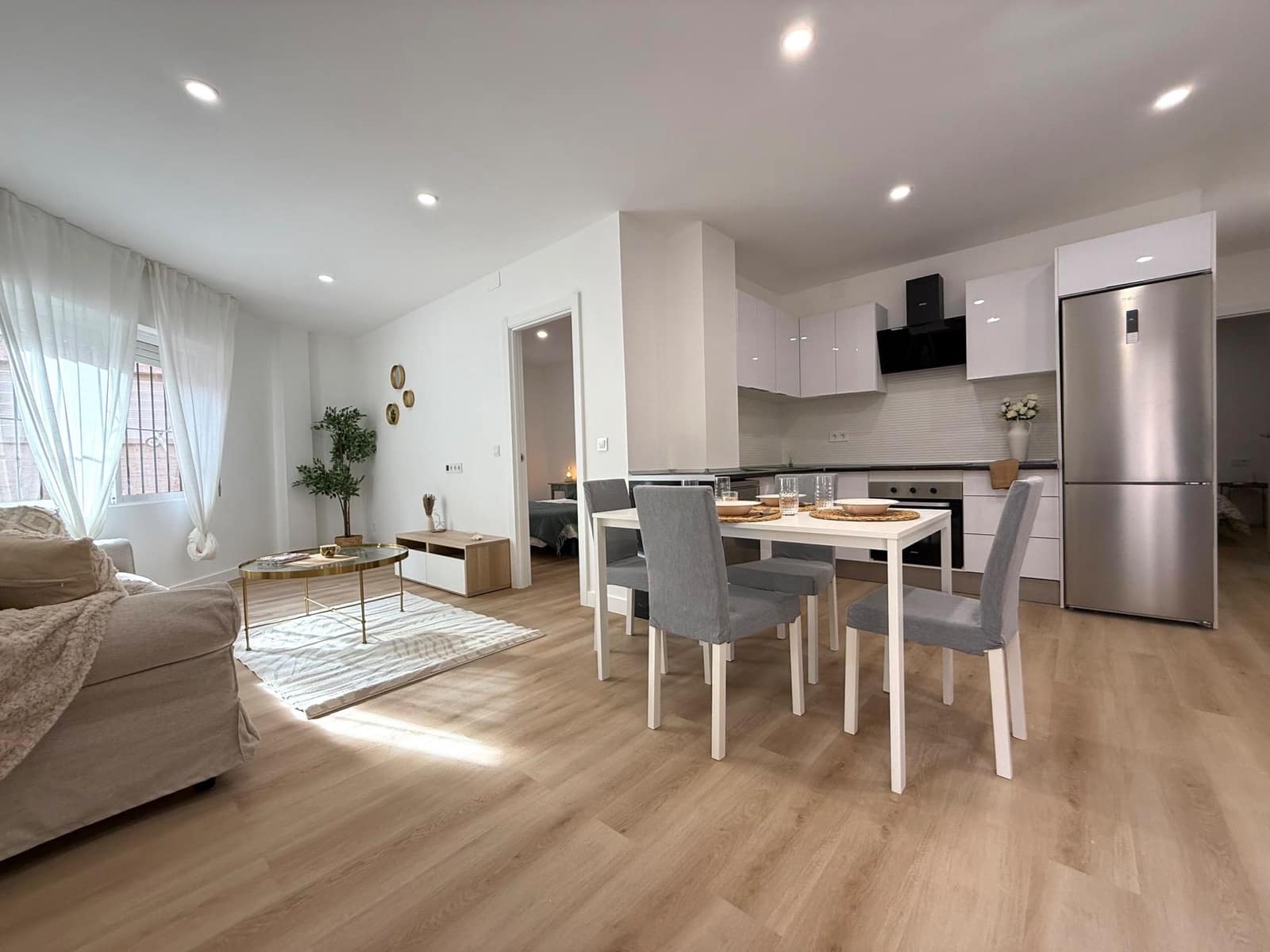 2 soveværelse Lejlighed til salg i Los Alcazares med garage - € 129.900 (Ref: 9561932)