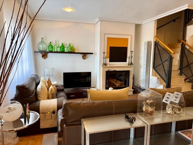 4 slaapkamer Rijtjeshuis te koop in La Alberca, Murcia stad met garage - € 389.000 (Ref: 9780692)