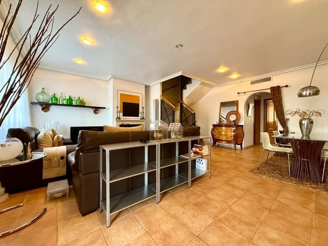 4 slaapkamer Rijtjeshuis te koop in La Alberca, Murcia stad met garage - € 389.000 (Ref: 9780692)