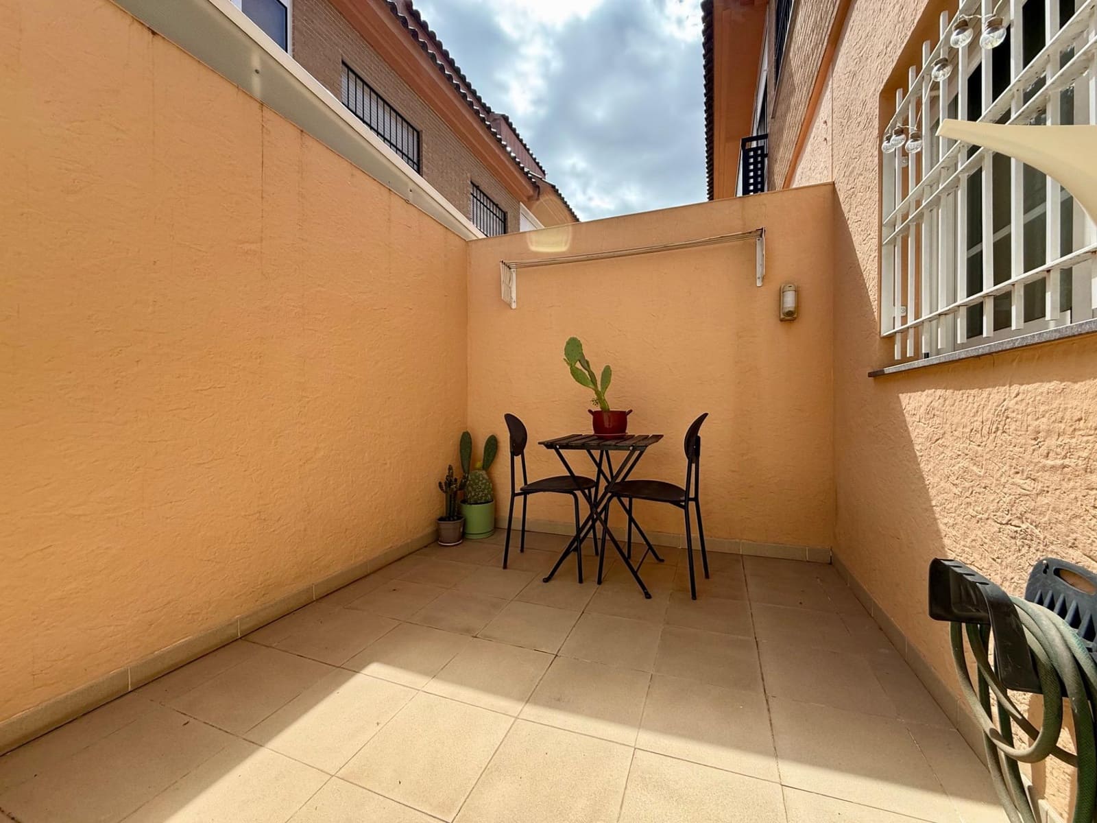 4 slaapkamer Rijtjeshuis te koop in La Alberca met garage - € 389.000 (Ref: 9780692)