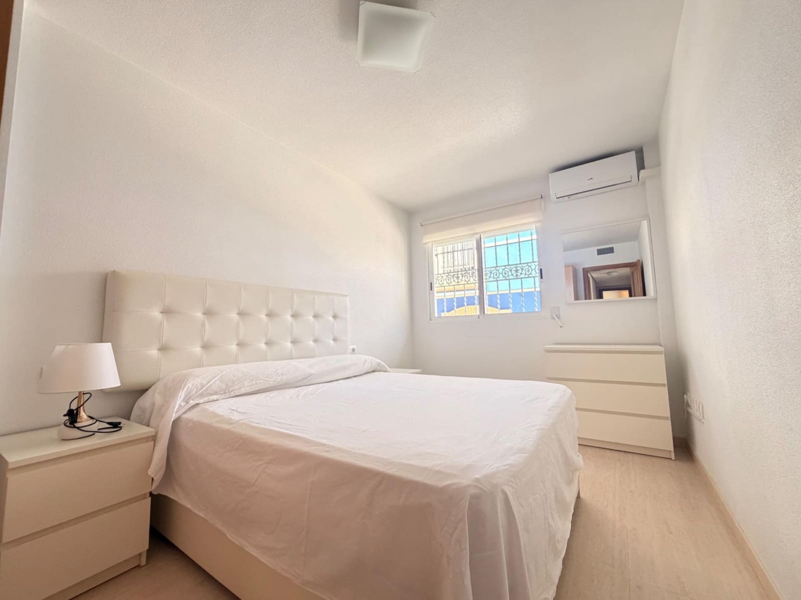 2 soverom Leilighet til salgs i Los Alcazares - € 149 000 (Ref: 9791161)