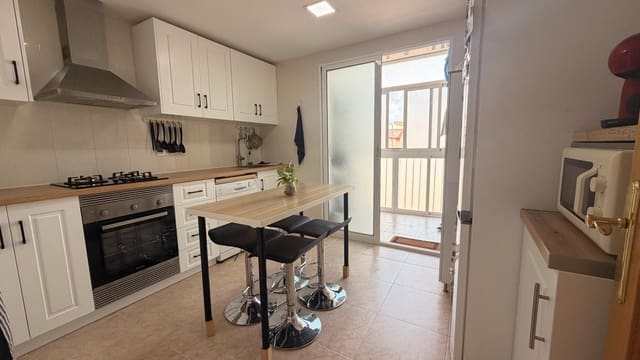3 makuuhuone Asunto myytävänä paikassa Alcantarilla - 154 900 € (Ref: 9894001)