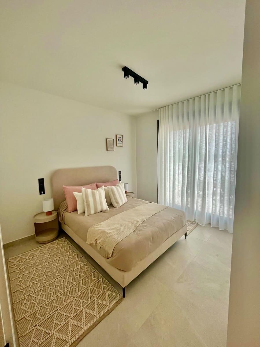 3 slaapkamer Villa te koop in Los Alcazares met zwembad - € 459.000 (Ref: 9986957)