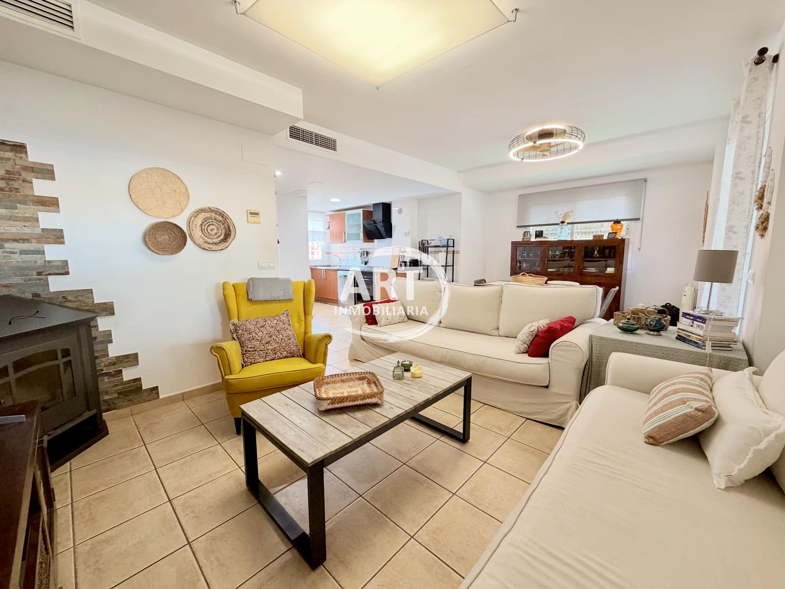 3 sovrum Semi-fristående Villa till salu i La Pobla de Vallbona med pool garage - 395 000 € (Ref: 10008295)