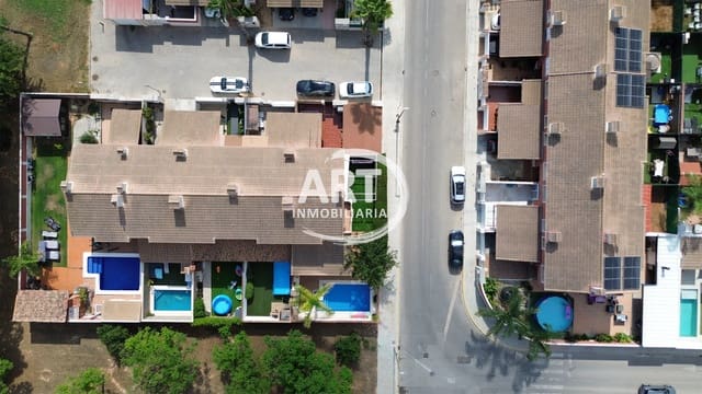 3 sovrum Semi-fristående Villa till salu i La Pobla de Vallbona med pool garage - 395 000 € (Ref: 10008295)