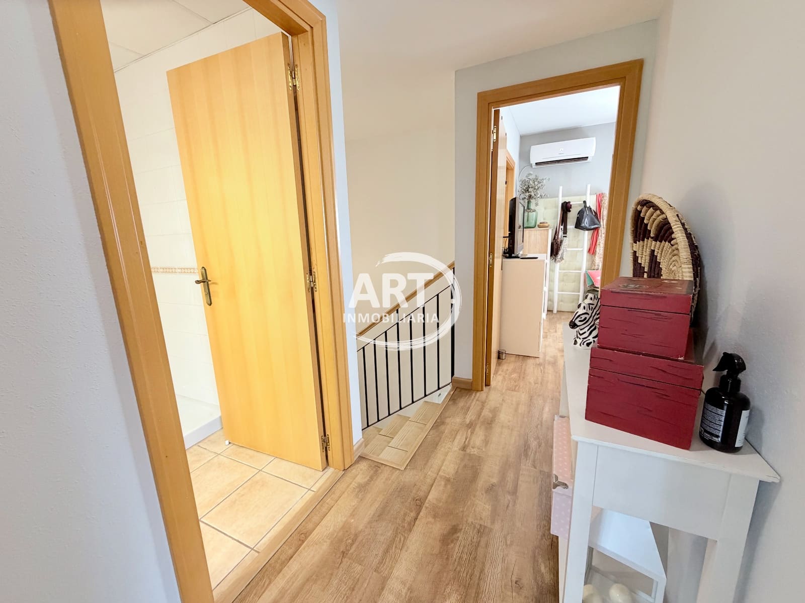 3 sovrum Semi-fristående Villa till salu i La Pobla de Vallbona med pool garage - 395 000 € (Ref: 10008295)