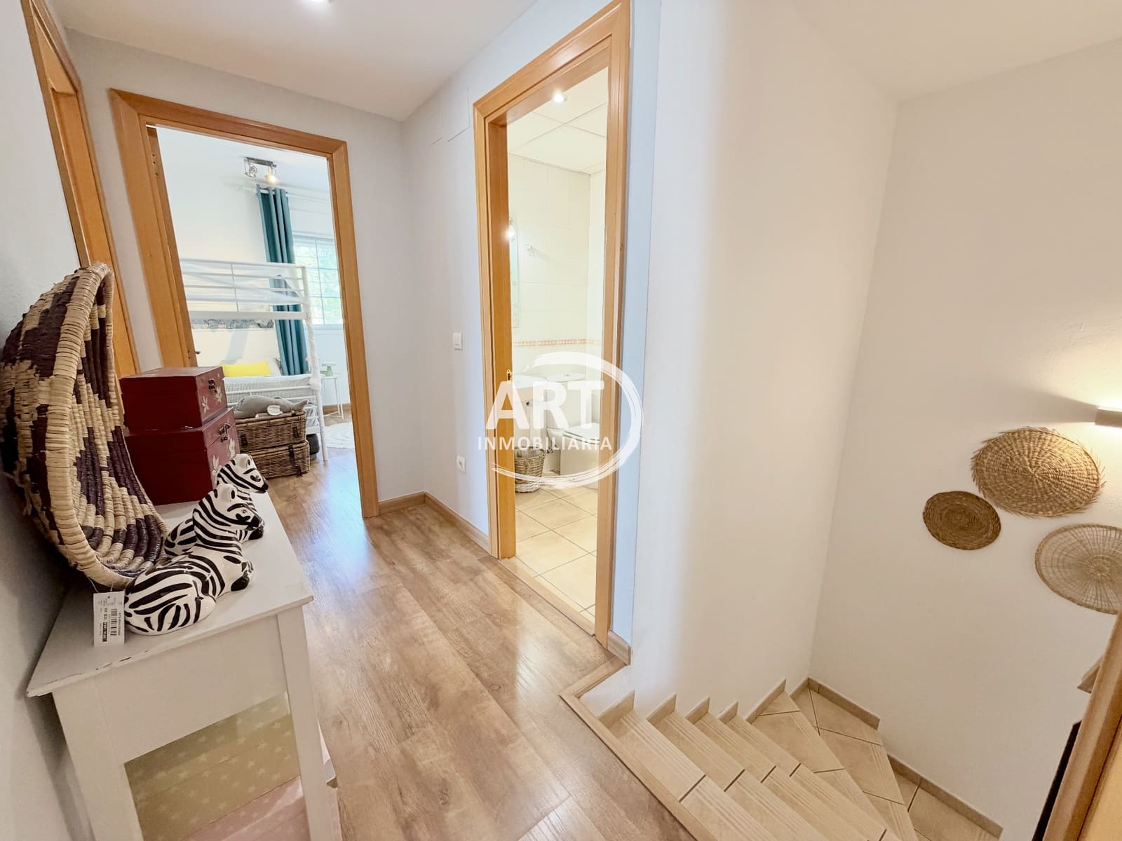 3 sovrum Semi-fristående Villa till salu i La Pobla de Vallbona med pool garage - 395 000 € (Ref: 10008295)
