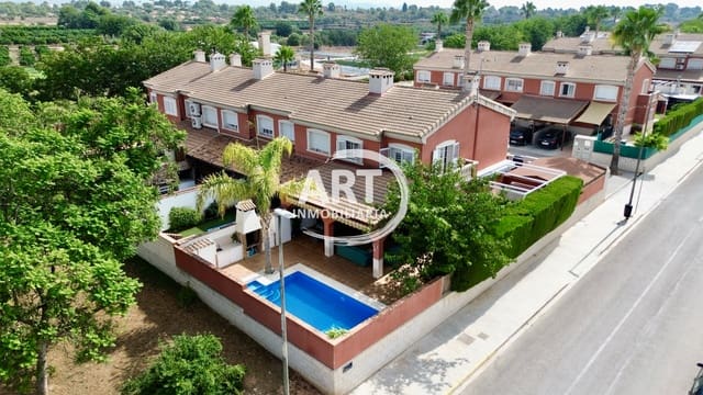 3 sovrum Semi-fristående Villa till salu i La Pobla de Vallbona med pool garage - 395 000 € (Ref: 10008295)