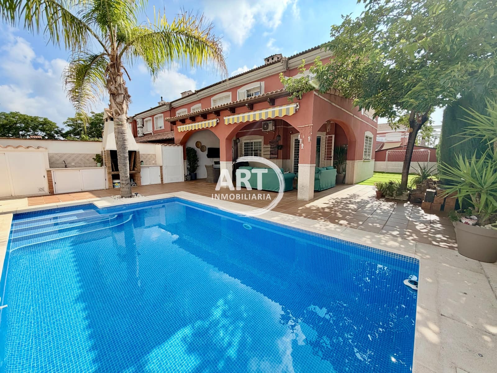 3 sovrum Semi-fristående Villa till salu i La Pobla de Vallbona med pool garage - 395 000 € (Ref: 10008295)
