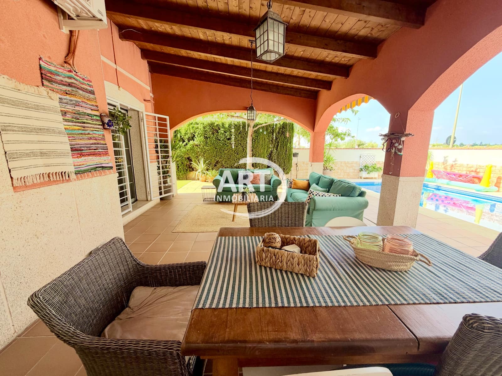 3 sovrum Semi-fristående Villa till salu i La Pobla de Vallbona med pool garage - 395 000 € (Ref: 10008295)