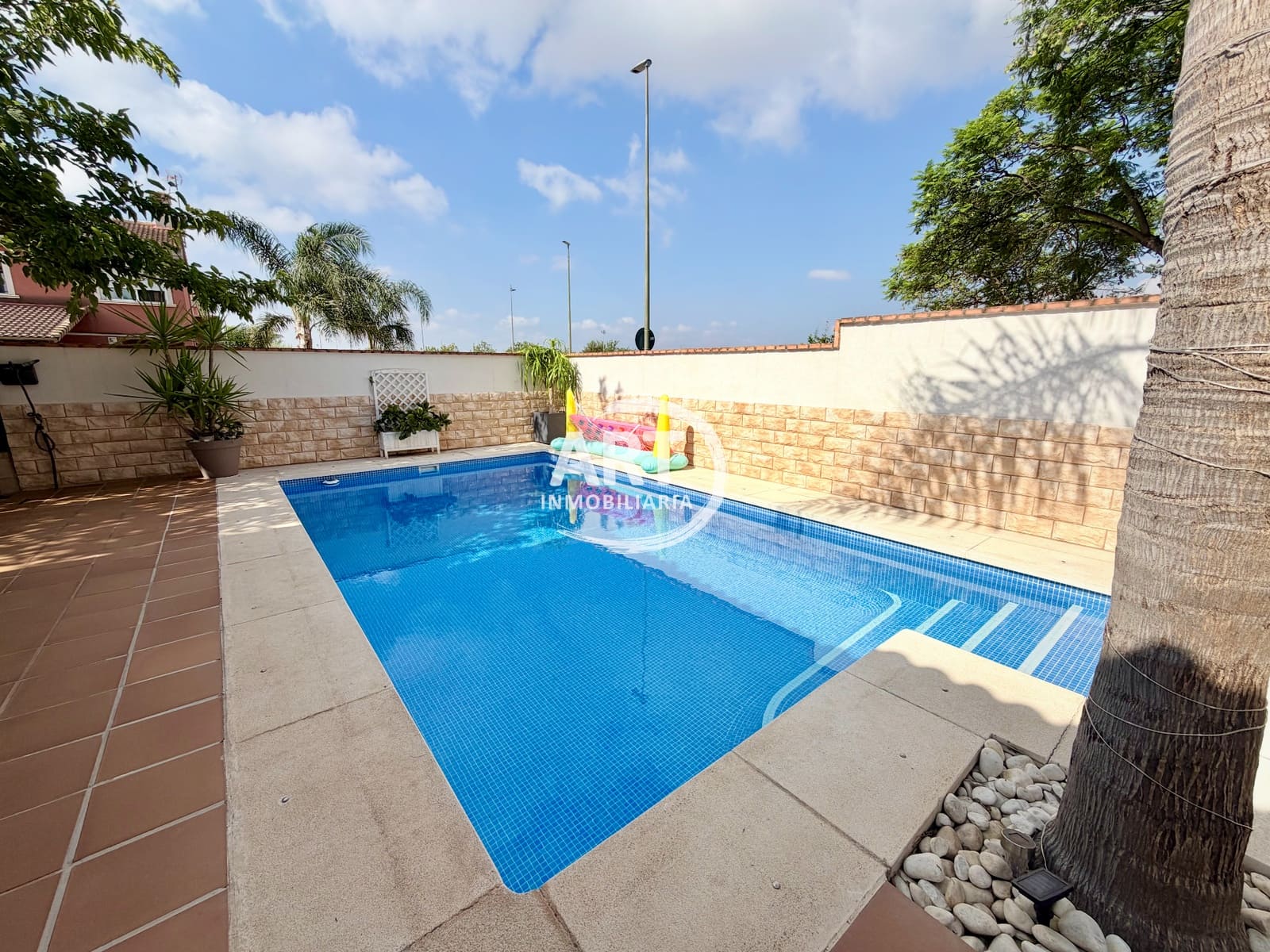 3 sovrum Semi-fristående Villa till salu i La Pobla de Vallbona med pool garage - 395 000 € (Ref: 10008295)