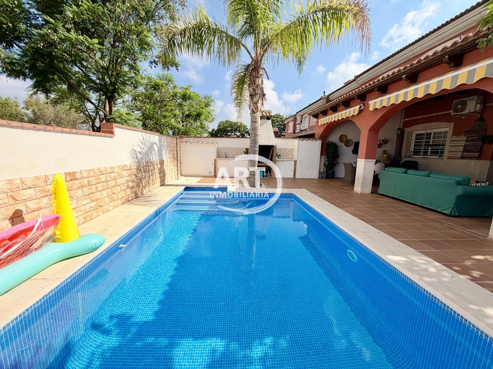 3 sovrum Semi-fristående Villa till salu i La Pobla de Vallbona med pool garage - 395 000 € (Ref: 10008295)