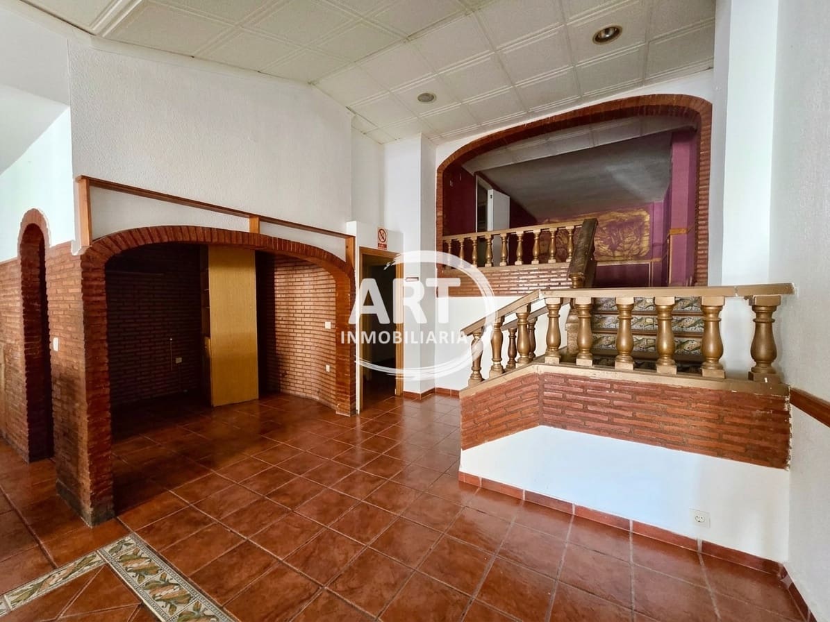 Commerciale da affittare in Betera - 950 € (Rif: 10012799)