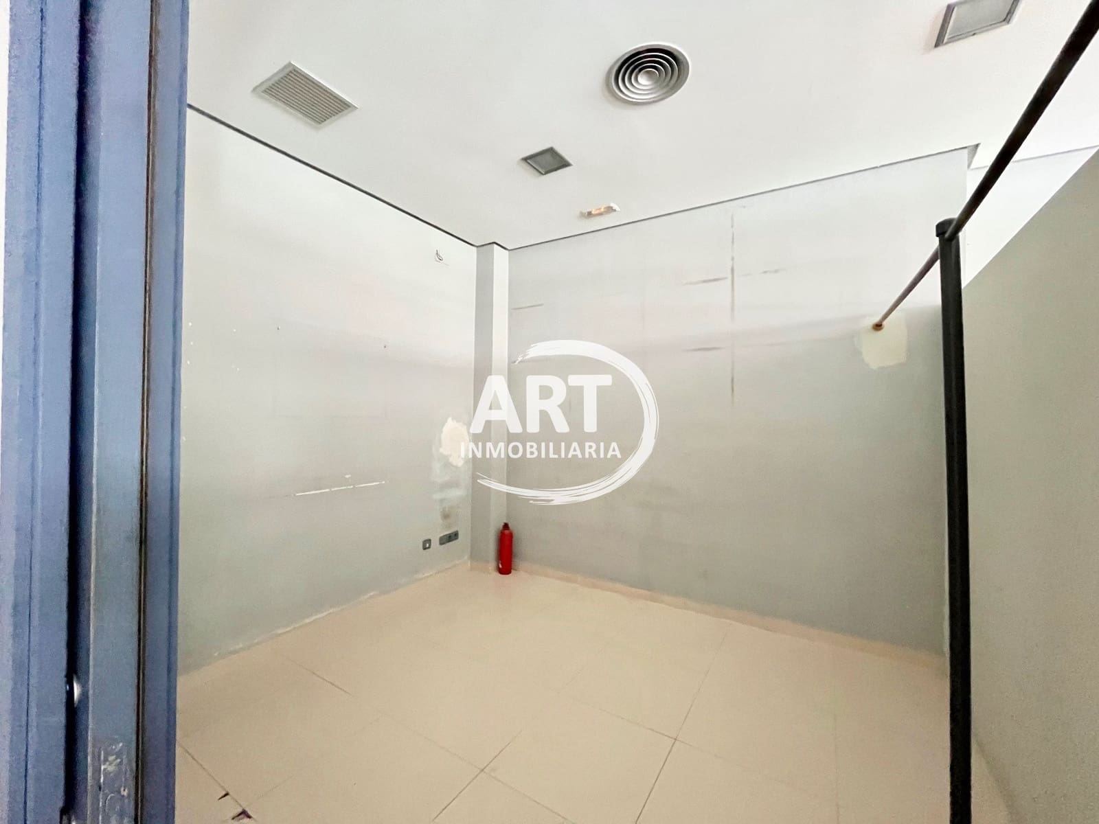 Commercial for rent in L'Eliana - € 2,800 (Ref: 10026707)