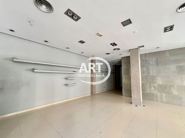 Kaupallinen vuokrattavana paikassa L'Eliana - 2 800 € (Ref: 10026707)