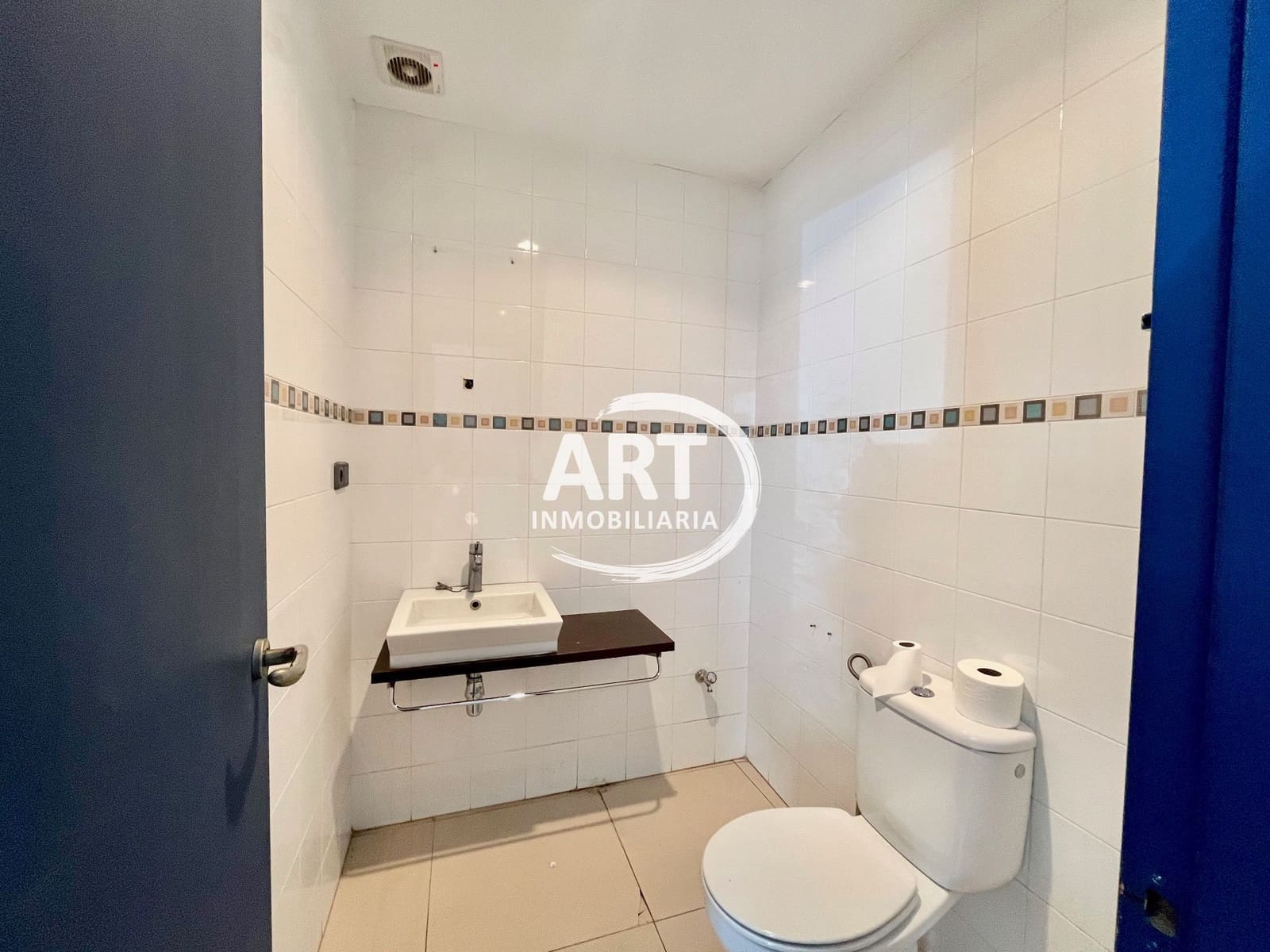 Commercial for rent in L'Eliana - € 2,800 (Ref: 10026707)