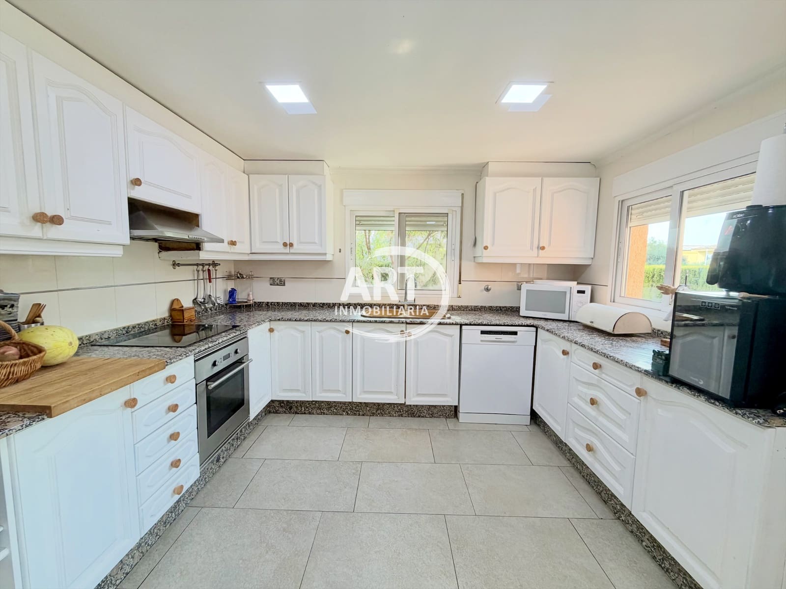 5 soveværelse Villa til salg i L'Eliana med swimmingpool garage - € 775.000 (Ref: 10026708)