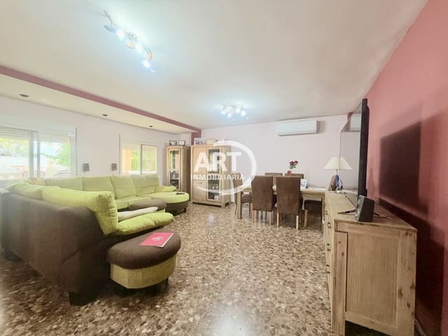 5 soveværelse Villa til salg i L'Eliana med swimmingpool garage - € 775.000 (Ref: 10026708)