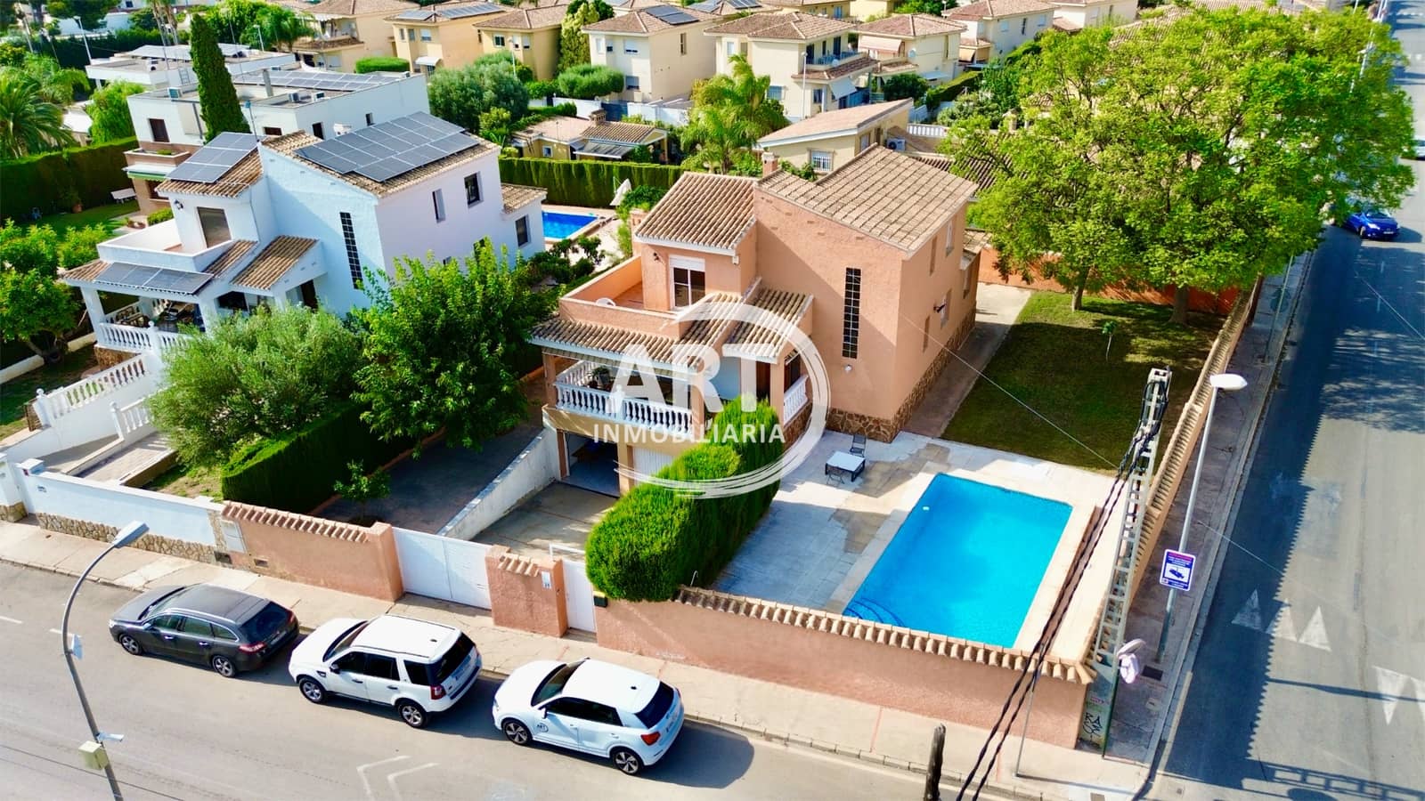 5 soveværelse Villa til salg i L'Eliana med swimmingpool garage - € 775.000 (Ref: 10026708)