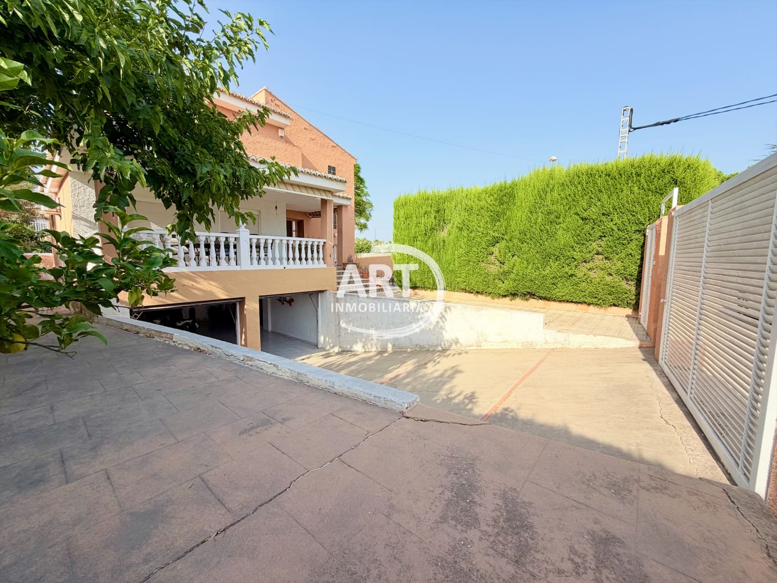 5 soveværelse Villa til salg i L'Eliana med swimmingpool garage - € 775.000 (Ref: 10026708)