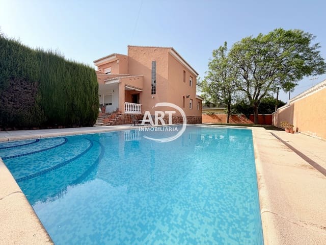 5 soveværelse Villa til salg i L'Eliana med swimmingpool garage - € 775.000 (Ref: 10026708)