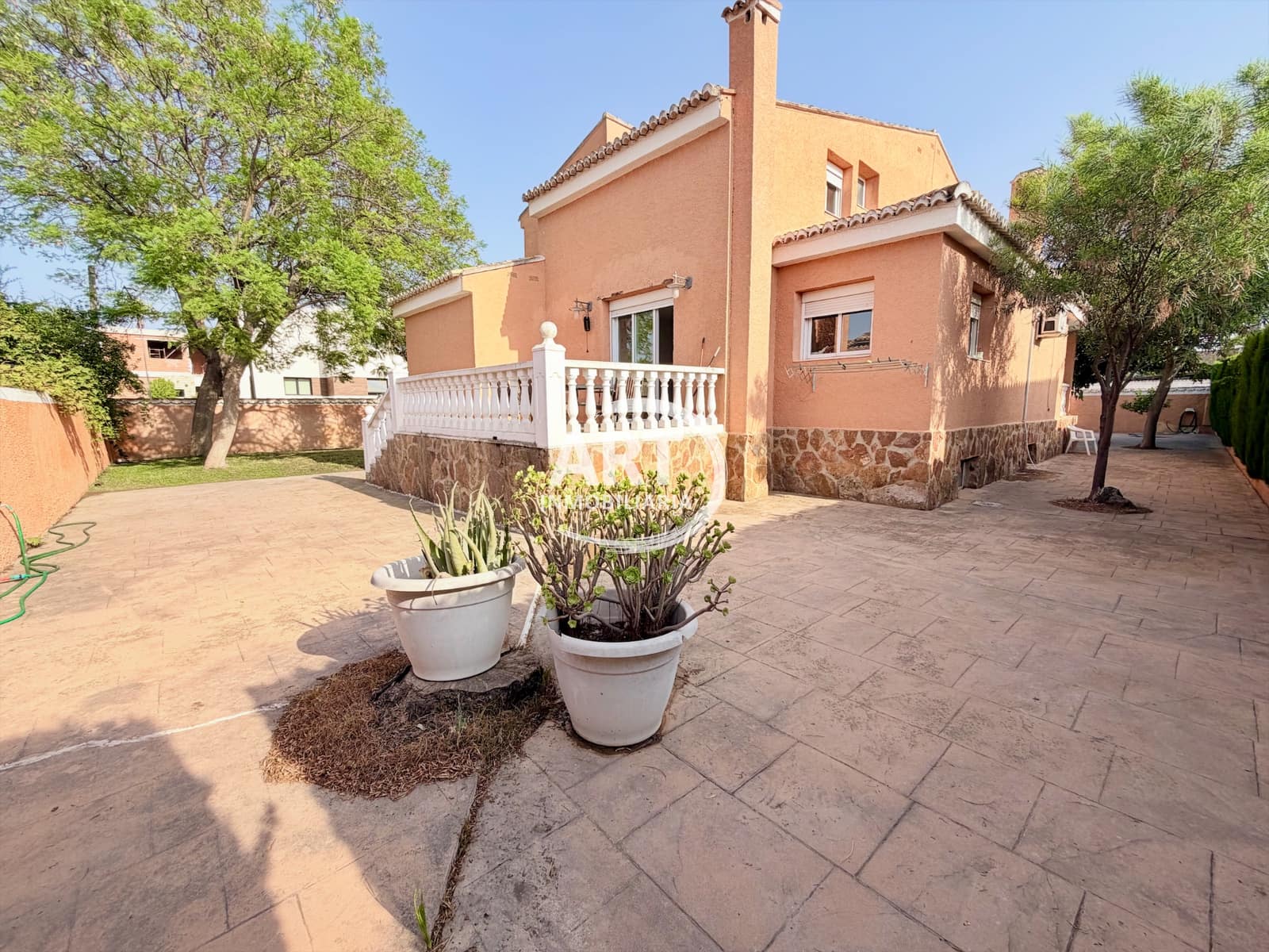 5 soveværelse Villa til salg i L'Eliana med swimmingpool garage - € 775.000 (Ref: 10026708)