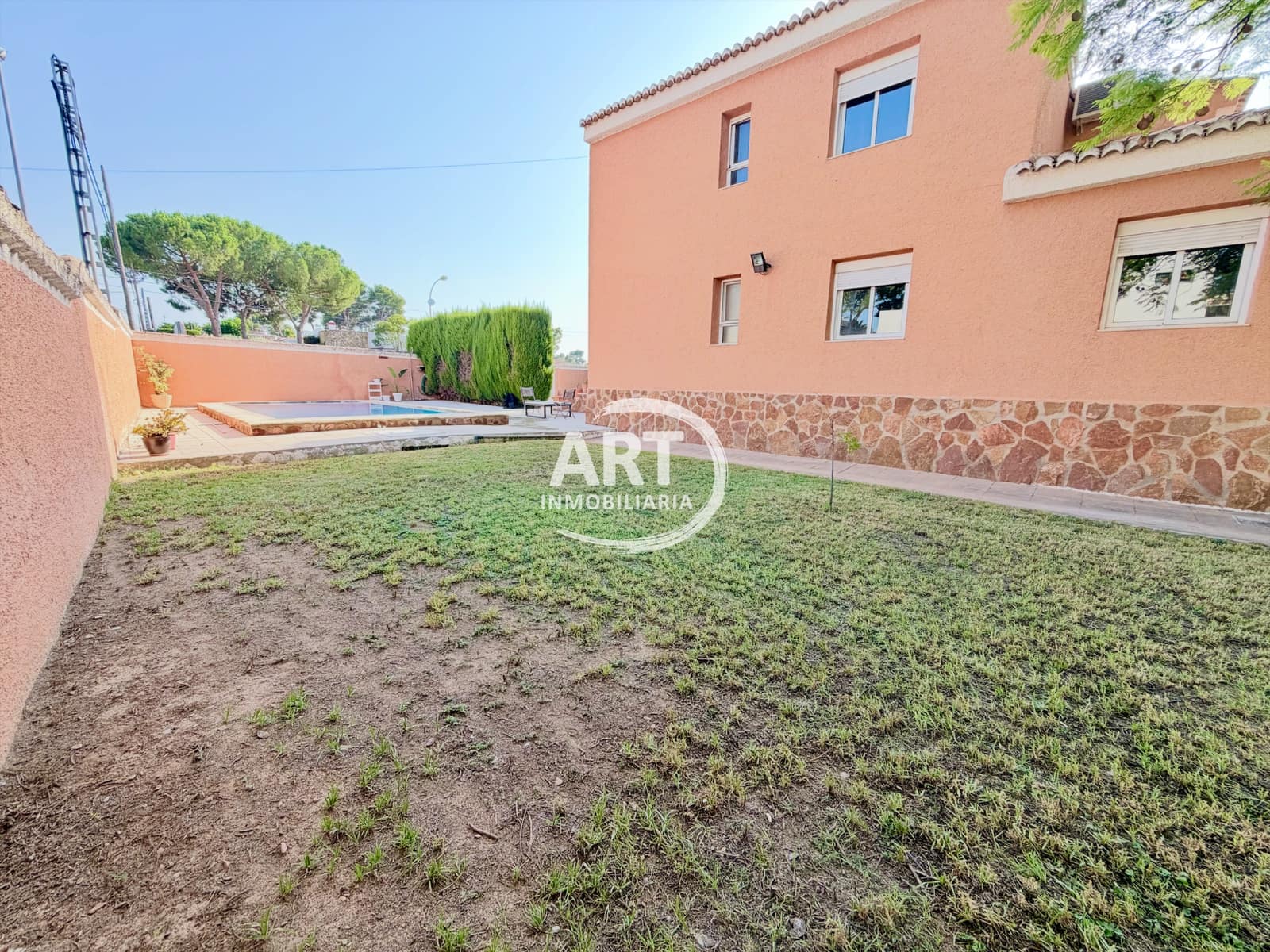 5 soveværelse Villa til salg i L'Eliana med swimmingpool garage - € 775.000 (Ref: 10026708)