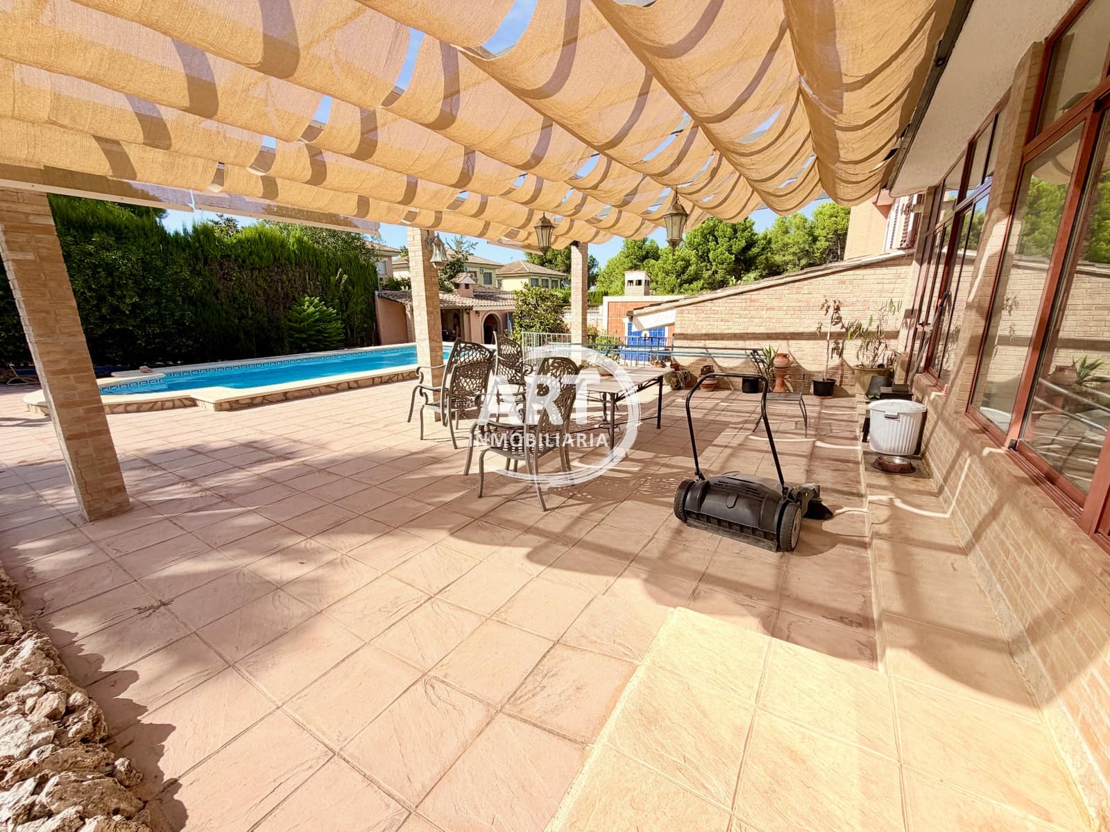 6 camera da letto Villa in vendita in Riba-roja de Turia con piscina garage - 790.000 € (Rif: 10036327)