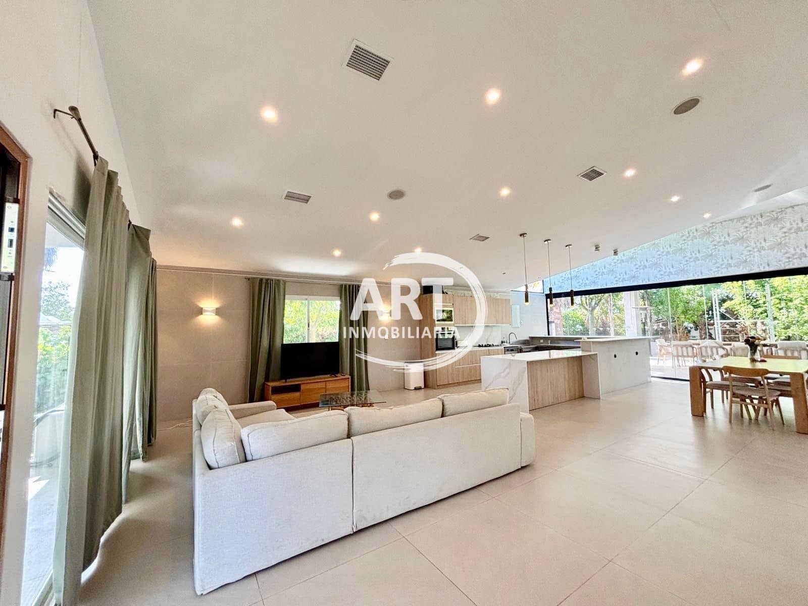 7 bedroom Villa for sale in Betera with pool garage - € 840,000 (Ref: 10036328)