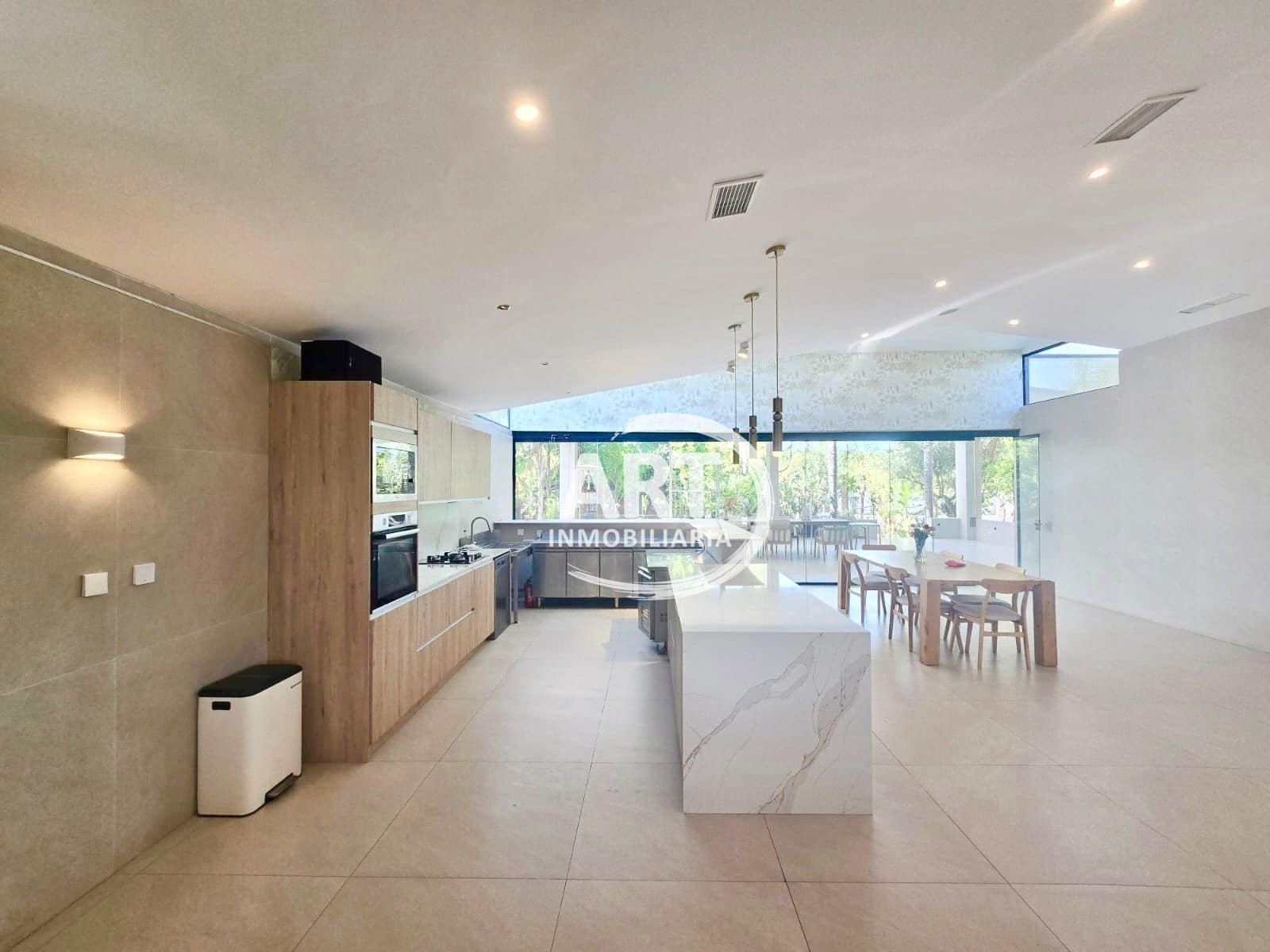 7 bedroom Villa for sale in Betera with pool garage - € 840,000 (Ref: 10036328)