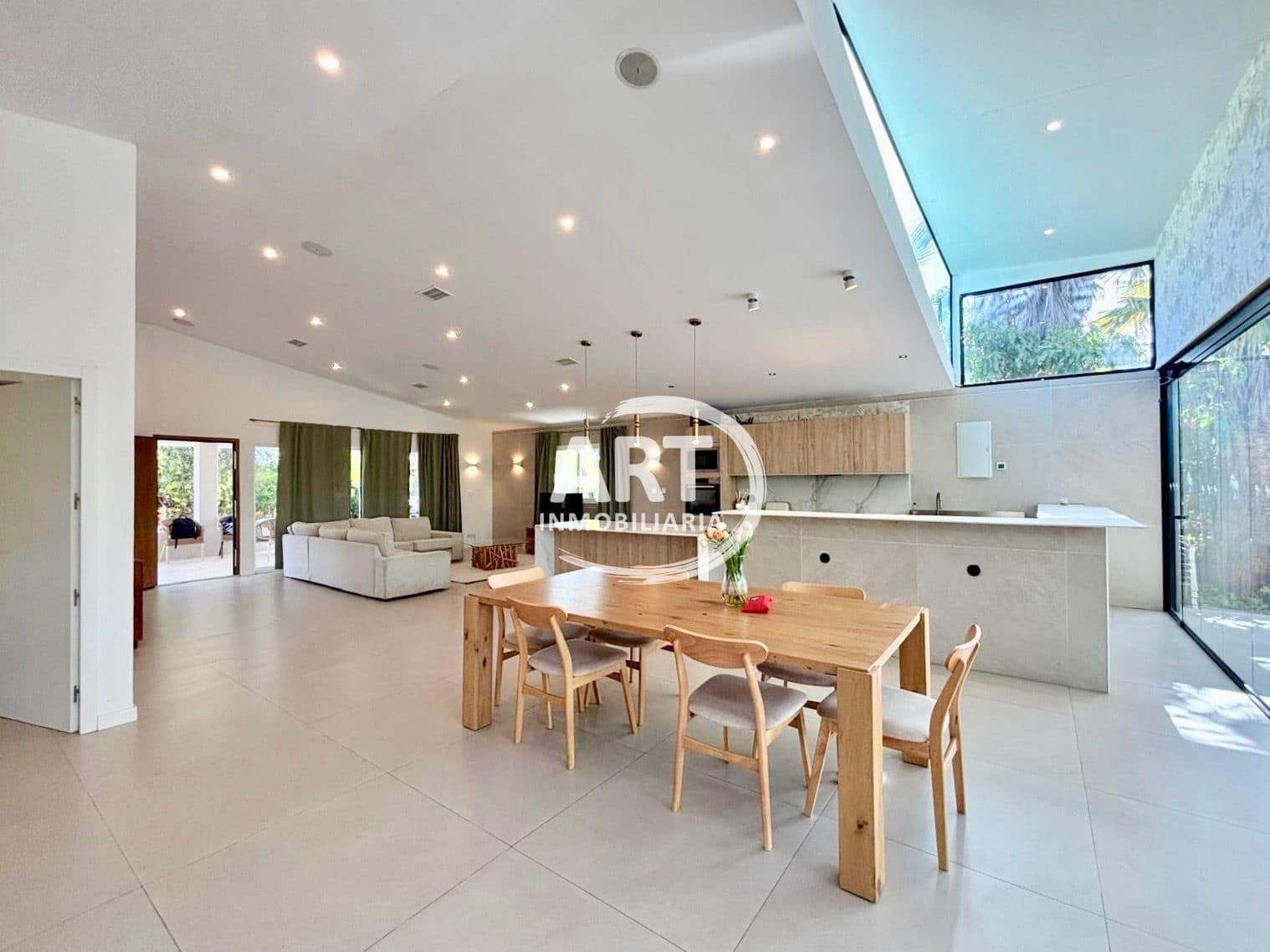 7 bedroom Villa for sale in Betera with pool garage - € 840,000 (Ref: 10036328)