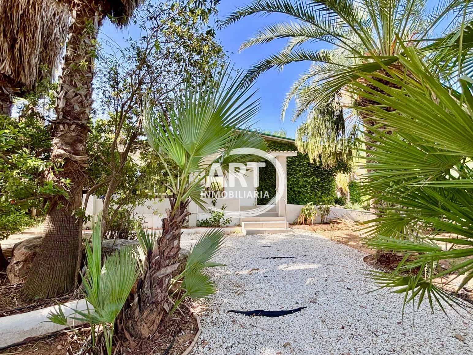 7 bedroom Villa for sale in Betera with pool garage - € 840,000 (Ref: 10036328)