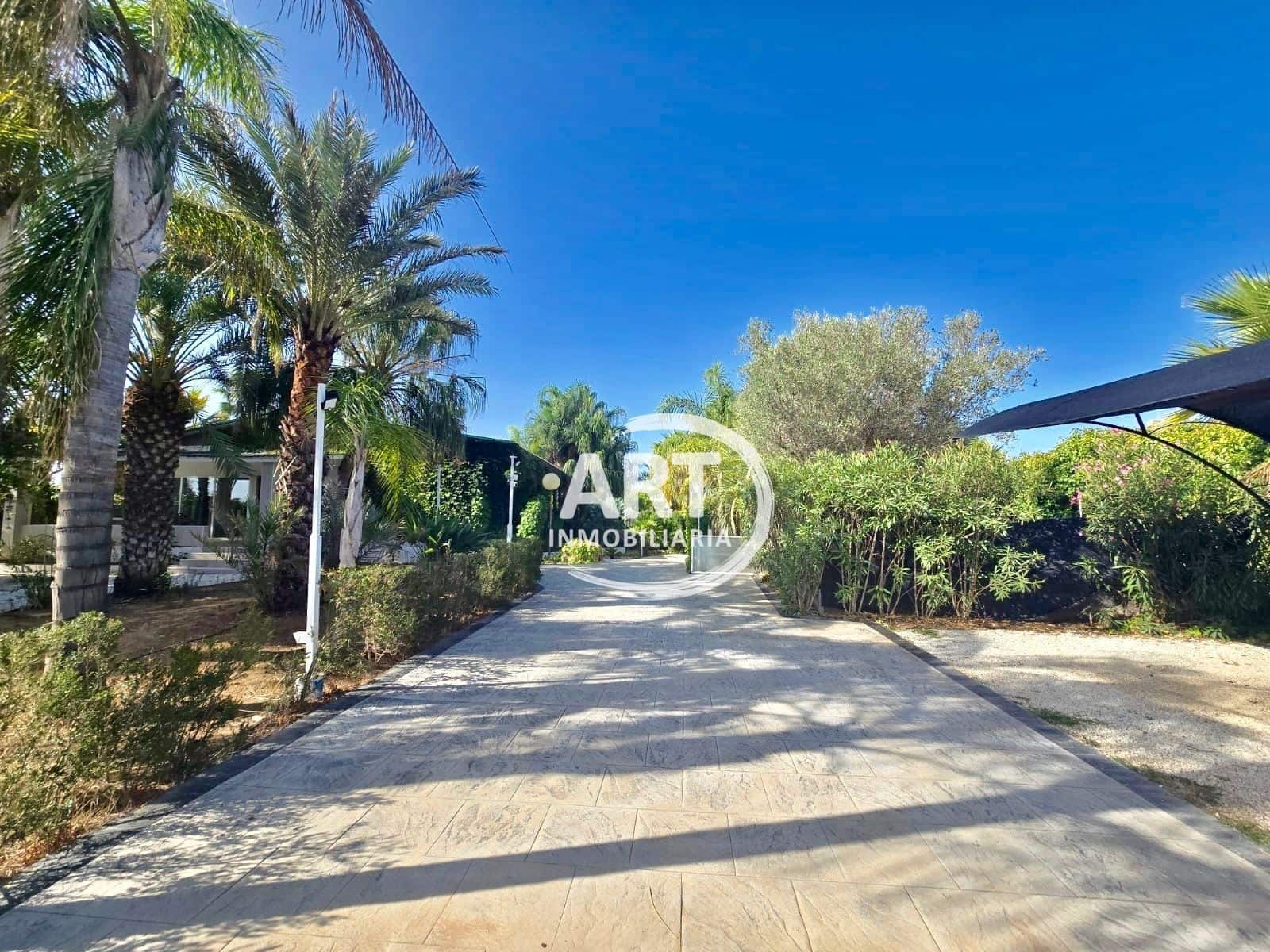 7 bedroom Villa for sale in Betera with pool garage - € 840,000 (Ref: 10036328)