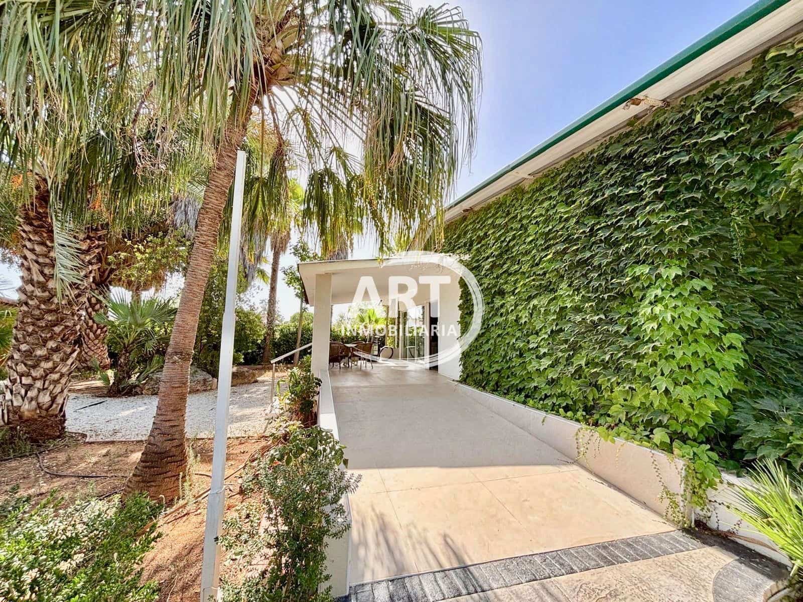 7 bedroom Villa for sale in Betera with pool garage - € 840,000 (Ref: 10036328)
