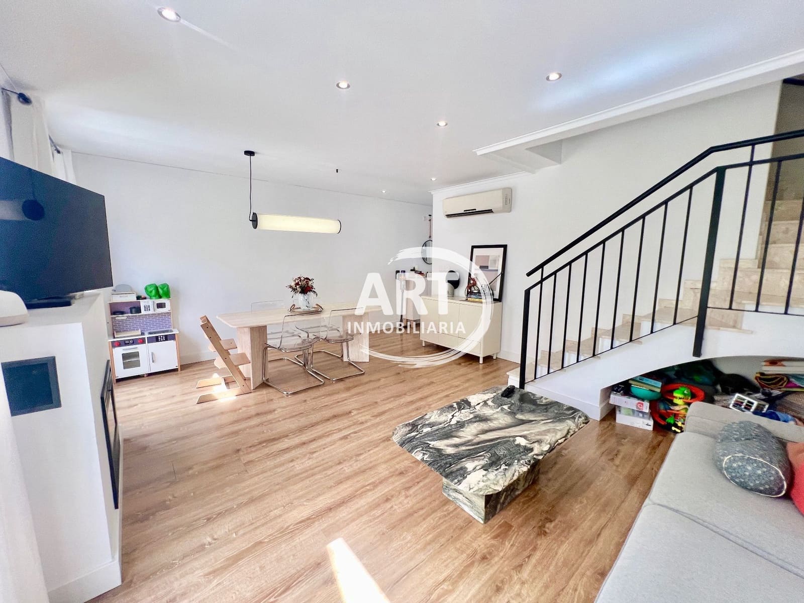 3 sypialnia Dom blizniak na sprzedaż w San Antonio de Benageber z basenem garażem - 389 000 € (Ref: 10040312)