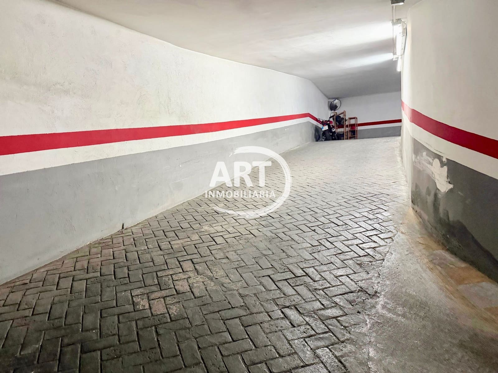 2 sovrum Lägenhet att hyra i Valencia stad med garage - 1 700 € (Ref: 10040313)