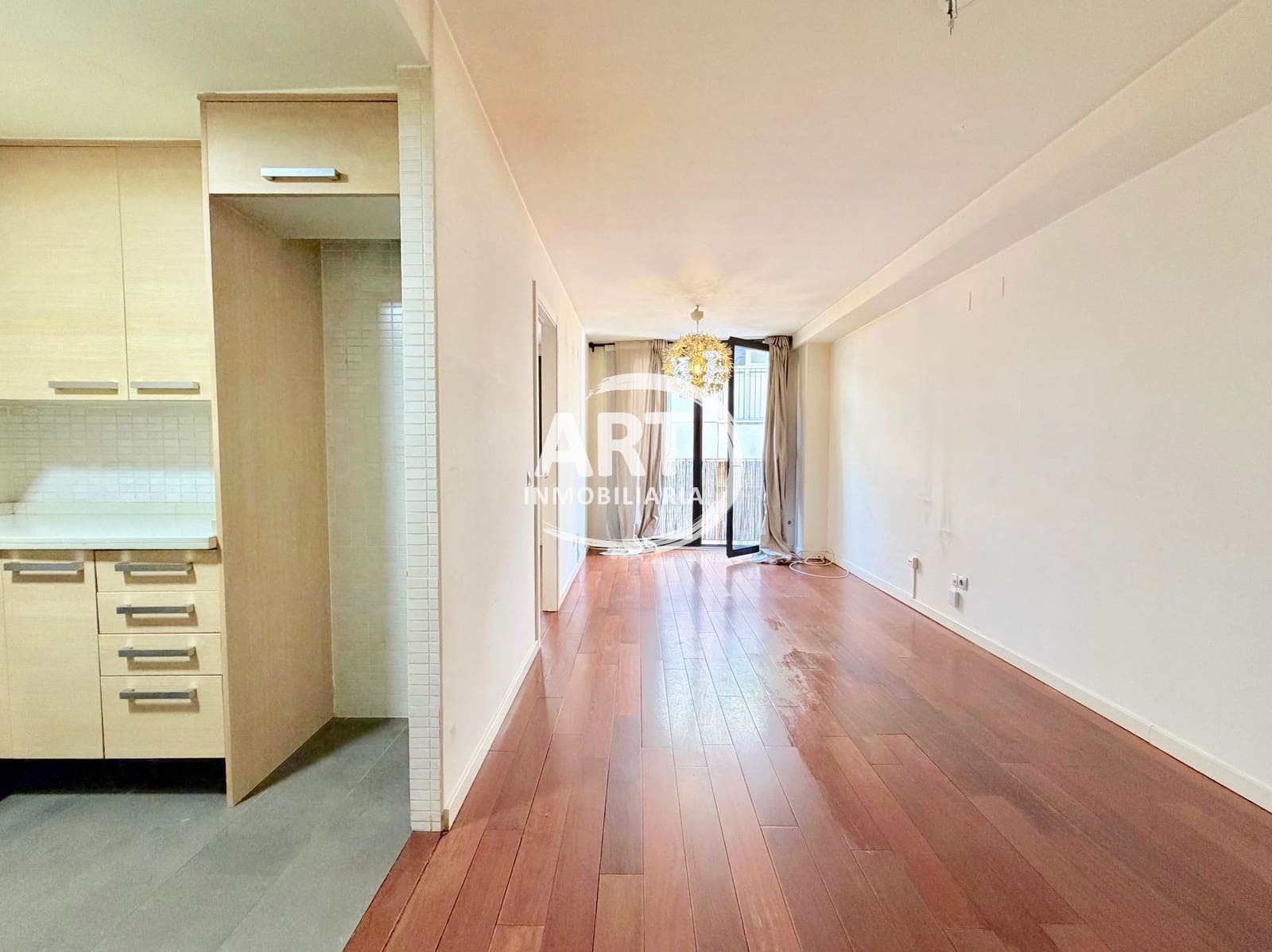2 sovrum Lägenhet att hyra i Valencia stad med garage - 1 700 € (Ref: 10040313)